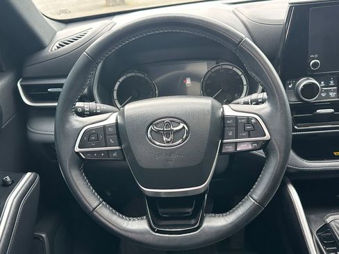 Used 2023 Toyota Highlander XSE AWD/4WD image 20