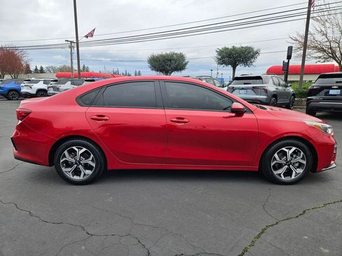 Used 2019 Kia Forte LXS FWD image 7
