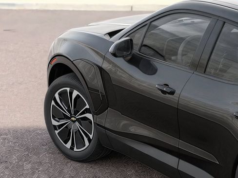 New 2026 Chevrolet Blazer EV LT w/ Midnight/Sport Edition FWD image 17
