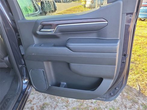 Used 2024 GMC Sierra 1500 SLT image 32