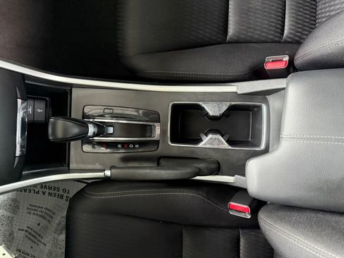 Used 2014 Honda Accord Sport image 10