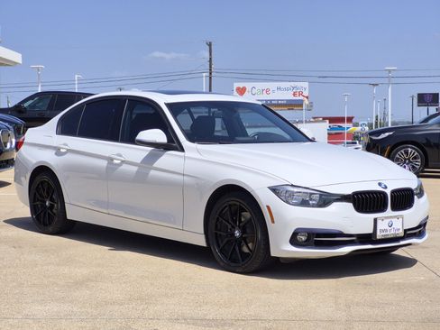 Used 2016 BMW 328i Sedan RWD image 3