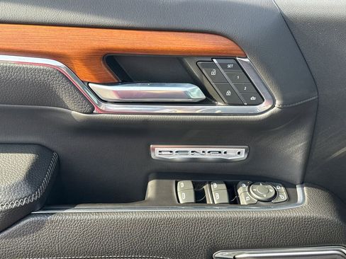 Certified 2022 GMC Sierra 1500 Denali image 17