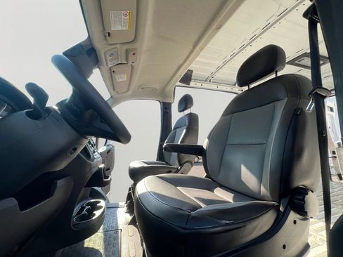 Used 2025 RAM ProMaster 2500 w/ Convenience Group FWD image 22