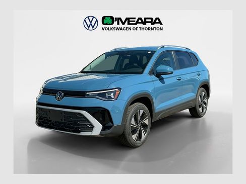 New 2025 Volkswagen Taos SE image 1