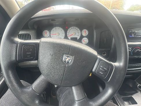 Used 2004 Dodge Ram 1500 Truck SLT image 16