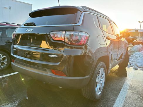 Used 2022 Jeep Compass Latitude w/ Convenience Group image 28