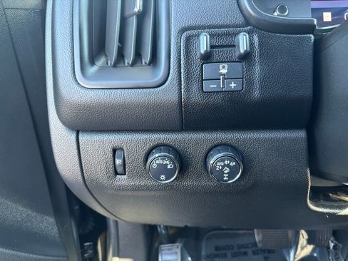 Used 2020 Chevrolet Colorado ZR2 image 19