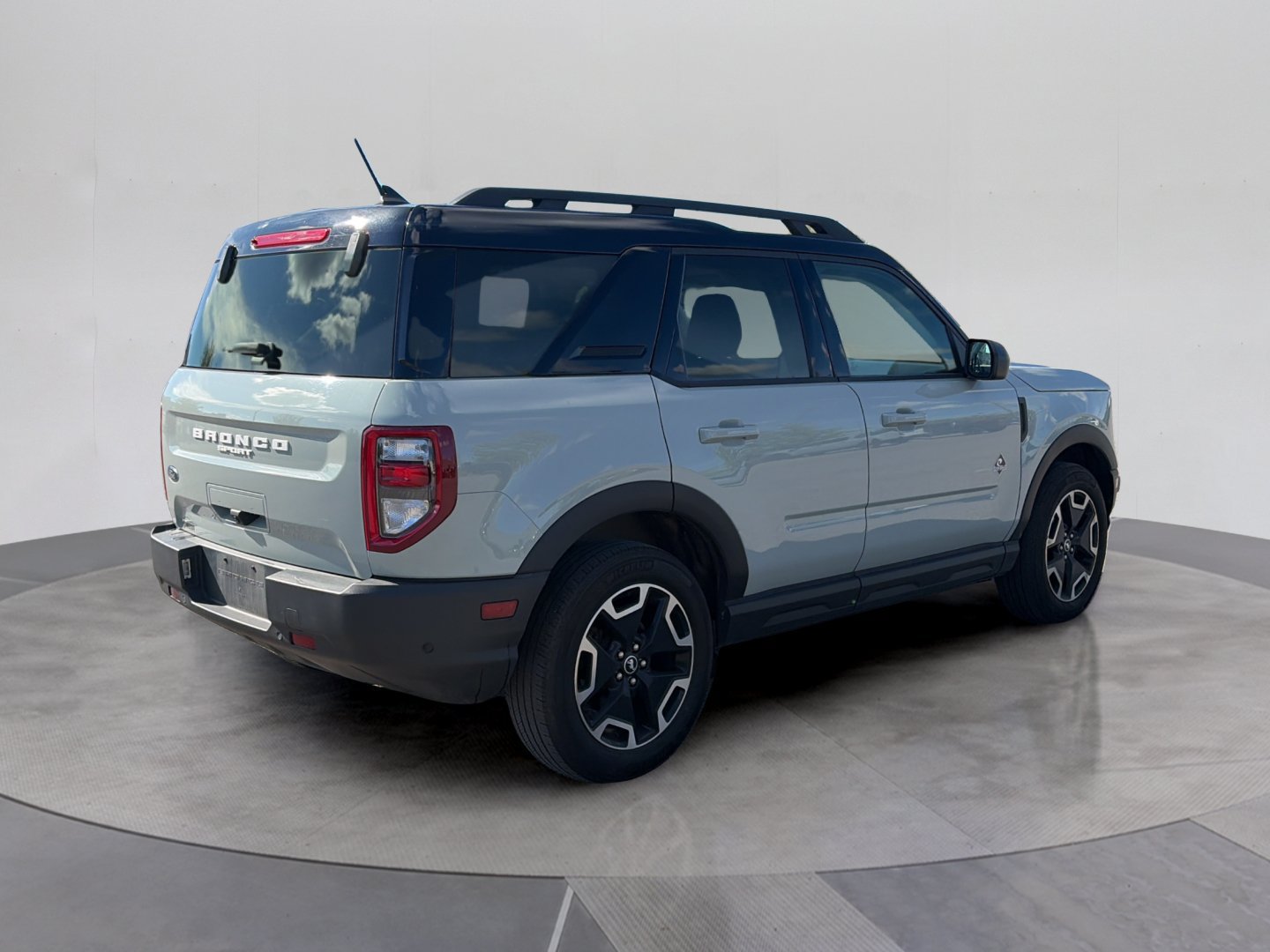 Used 2023 Ford Bronco Sport Outer Banks w/ Tech Package AWD/4WD image 7