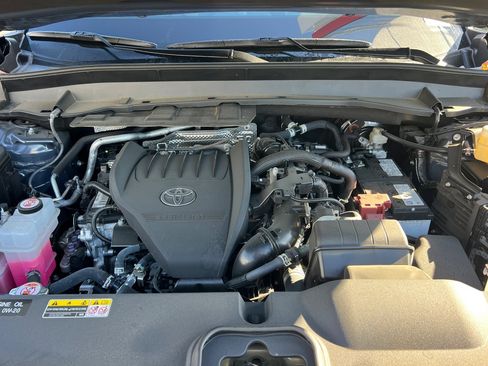 Used 2024 Toyota Grand Highlander XLE image 55