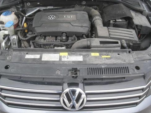 Used 2015 Volkswagen Passat 1.8T S image 25