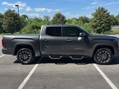 Used 2022 Toyota Tundra Limited AWD/4WD image 6