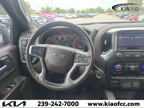 Used 2021 Chevrolet Silverado 1500 LT Trail Boss AWD/4WD image 22