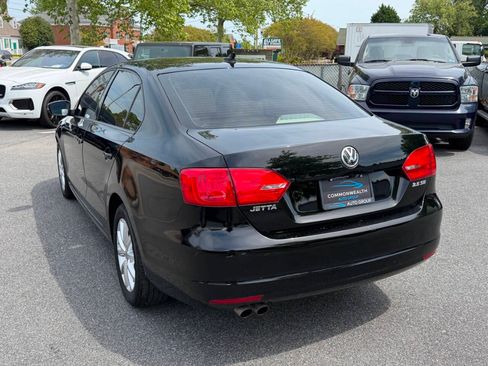 Used 2011 Volkswagen Jetta SE FWD image 9