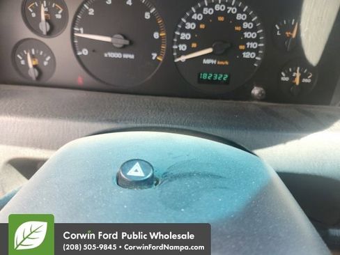 Used 2004 Jeep Grand Cherokee Laredo w/ Convenience Group AWD/4WD image 25