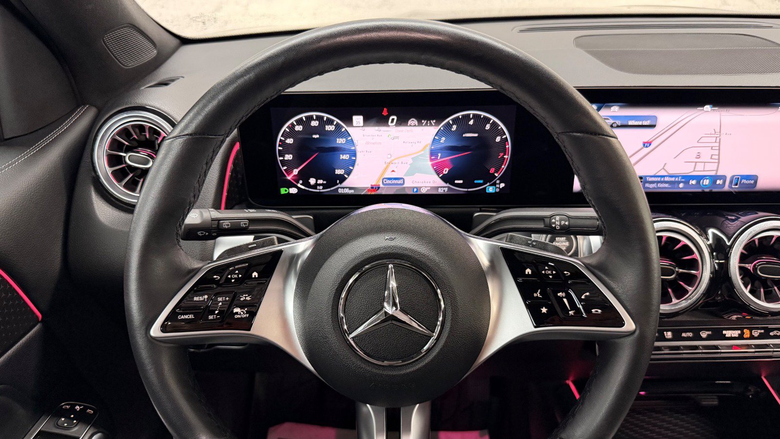 Used 2024 Mercedes-Benz GLB 250 4MATIC w/ Driver Assistance Package image 39