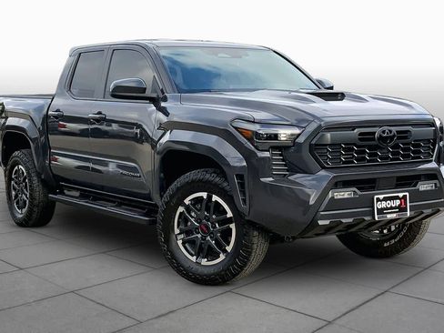 Used 2024 Toyota Tacoma TRD Sport RWD image 3