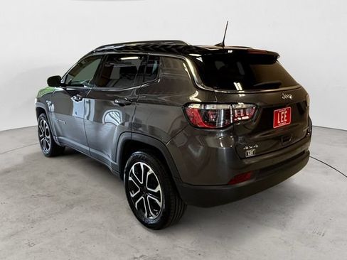 Used 2022 Jeep Compass Limited AWD/4WD image 3
