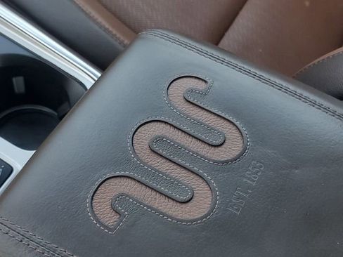 Used 2022 Ford Explorer King Ranch w/ Technology Package image 23