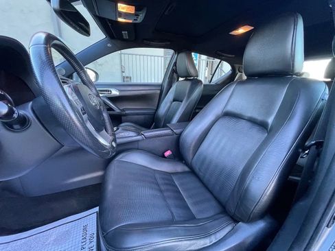 Used 2013 Lexus CT 200h w/ F Sport Pkg w/Nuluxe Trim FWD image 10