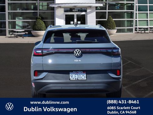Certified 2023 Volkswagen ID.4 Pro image 5