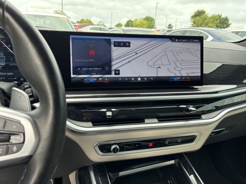 Used 2024 BMW X7 M60i w/ Executive Package AWD/4WD image 29