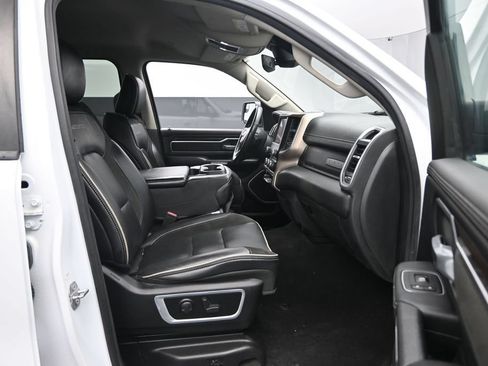 Used 2022 RAM 1500 Laramie AWD/4WD image 29