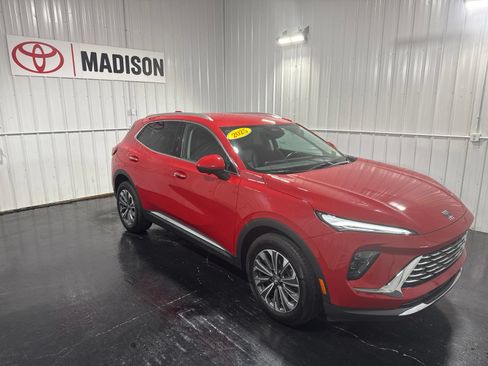 Used 2025 Buick Envision Preferred AWD/4WD image 4
