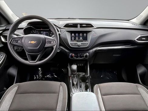 Used 2021 Chevrolet TrailBlazer LT image 16