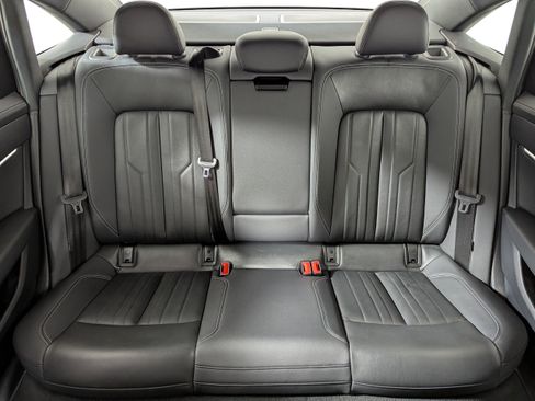 Used 2023 Audi A6 2.0T Premium image 16