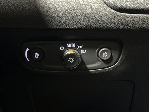 Used 2023 Buick Encore GX Preferred image 18