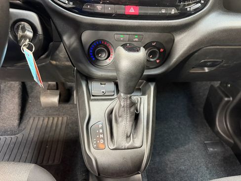 Used 2015 RAM ProMaster City Tradesman SLT FWD image 23