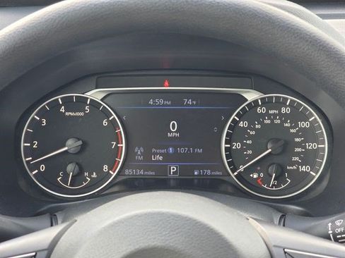 Used 2024 Nissan Altima 2.5 SV FWD image 26