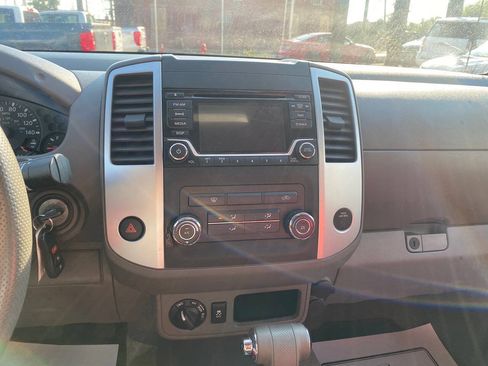 Used 2016 Nissan Frontier SV AWD/4WD image 24