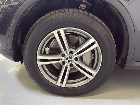 Used 2020 Mercedes-Benz GLC 300 4MATIC image 27