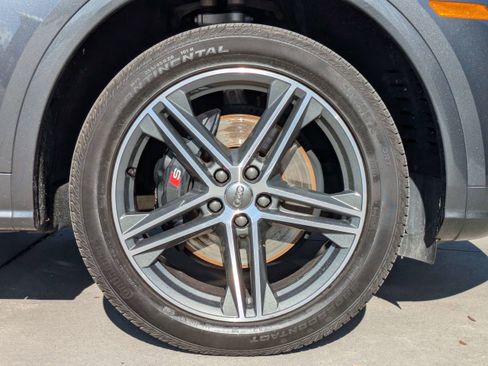 Used 2019 Audi SQ5 Premium w/ Convenience Package image 11