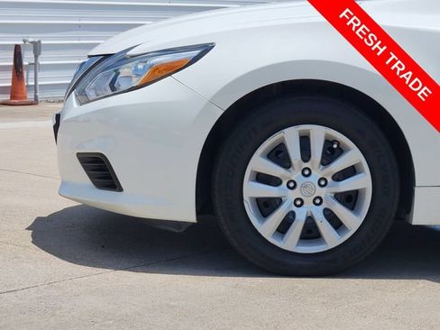Used 2017 Nissan Altima 2.5 S w/ Power Driver Seat Package FWD image 8