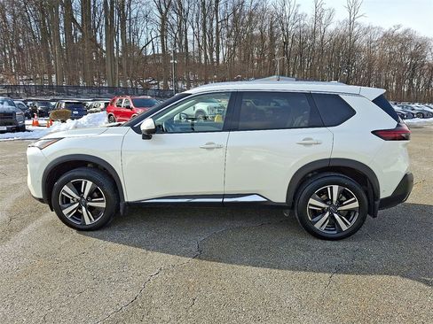 Certified 2023 Nissan Rogue SL w/ SL Premium Package image 4