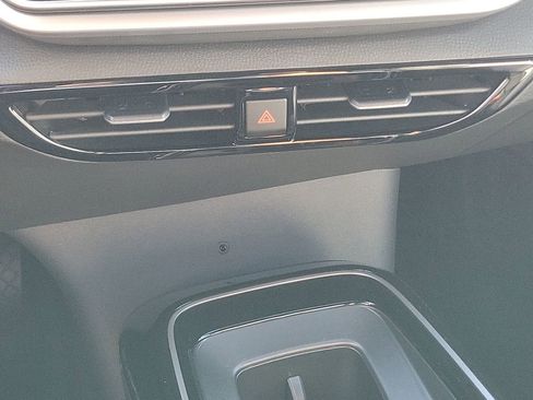 New 2026 Volkswagen ID.4 Pro image 27