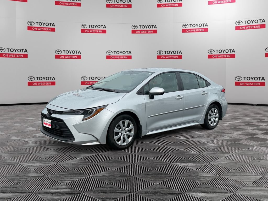 Certified 2025 Toyota Corolla LE FWD image 1