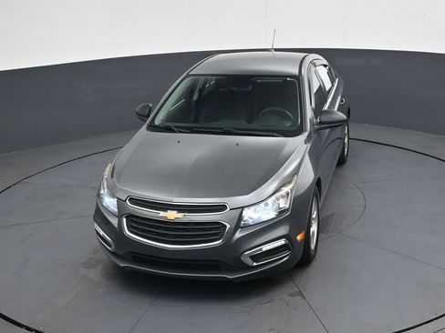 Used 2016 Chevrolet Cruze LT FWD image 38