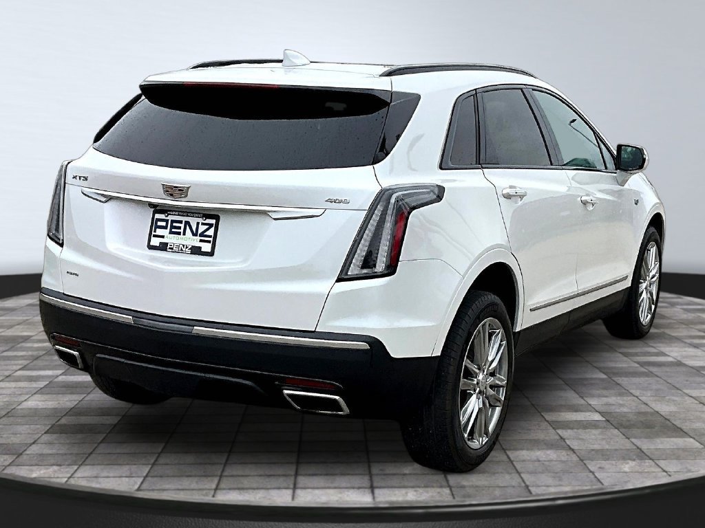 Used 2022 Cadillac XT5 Sportv w/ LPO, Floor Liner Package AWD/4WD image 7
