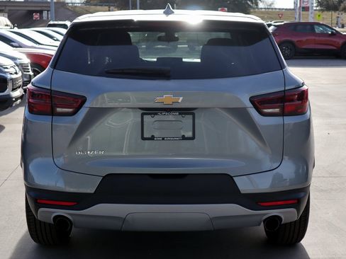 Used 2025 Chevrolet Blazer LT image 7