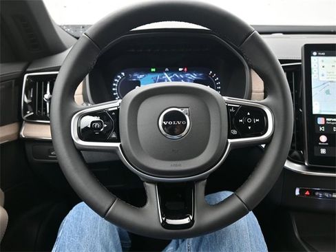 New 2026 Volvo XC90 B6 Plus w/ Protection Package Premier image 24