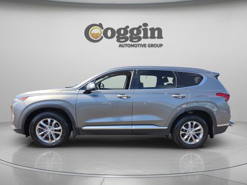 Used 2019 Hyundai Santa Fe SEL image 3