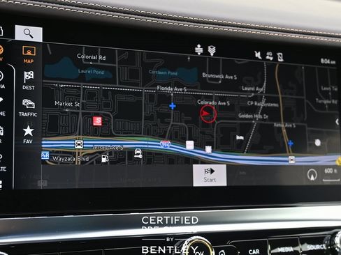 Used 2024 Bentley Flying Spur V8 image 32