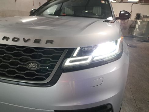 Used 2018 Land Rover Range Rover Velar R-Dynamic HSE AWD/4WD image 33