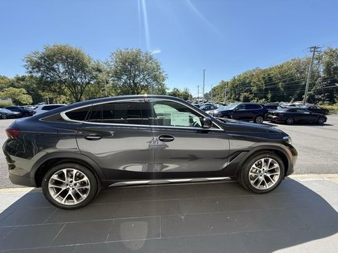 Used 2023 BMW X6 xDrive40i w/ Premium Package image 6