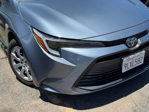 Used 2024 Toyota Corolla LE FWD image 2