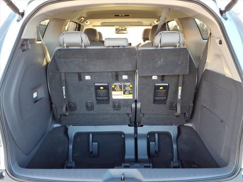 Certified 2022 Toyota Sienna XLE image 16